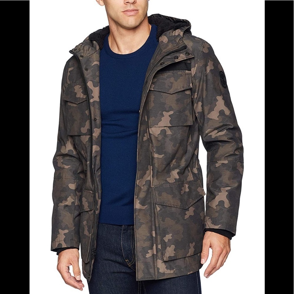 Levi’s Camo Arctic Cloth Sherpa Lined Parka Small hood jacket green black